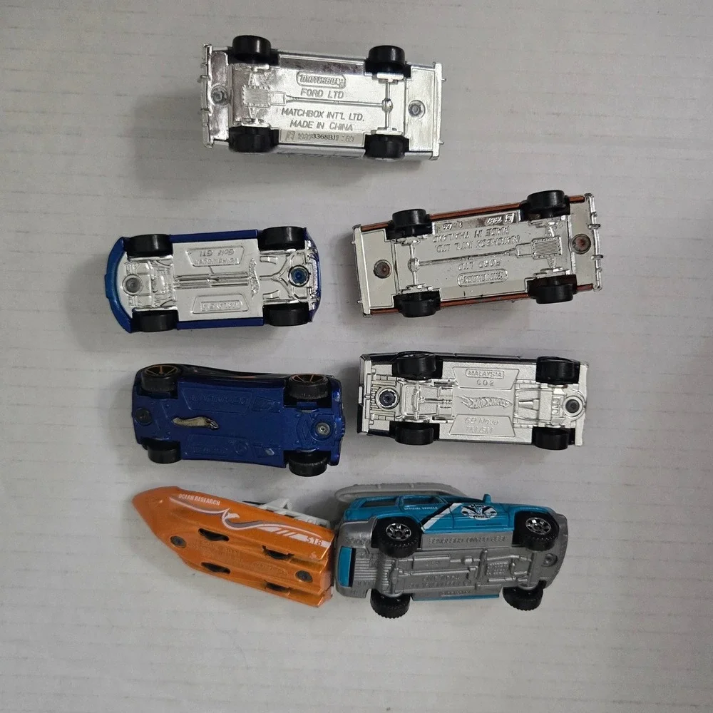 Vintage Matchbox Hot Wheels Police Sheriff Ford LTD Jeep Rescue Boat Lot of 7